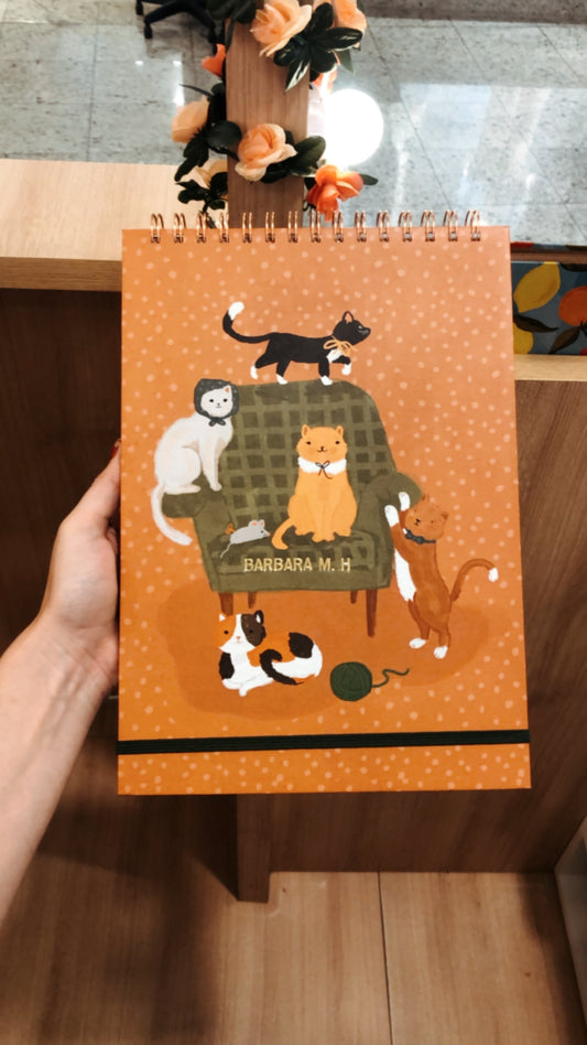Caderno A4 | Gatos na Poltrona - mola lateral