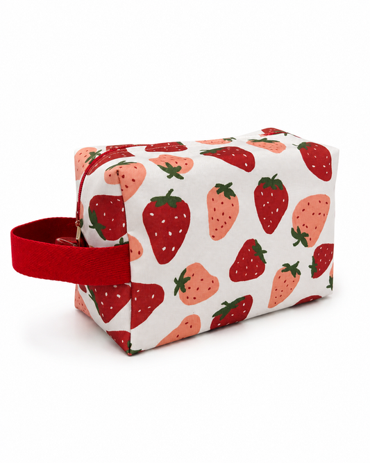 MAXI Nécessaire Strawberry SweetHeart | COLEÇÃO DIA DOS NAMORADOS