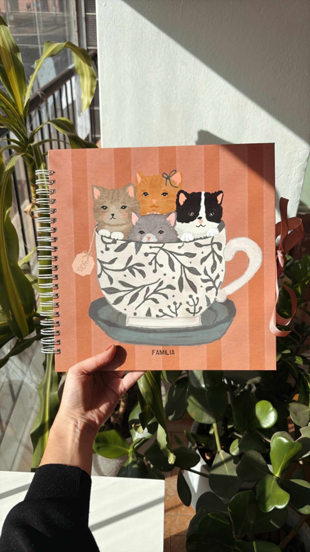 Scrapbook - Álbum de Fotos Chá com Gatinhos