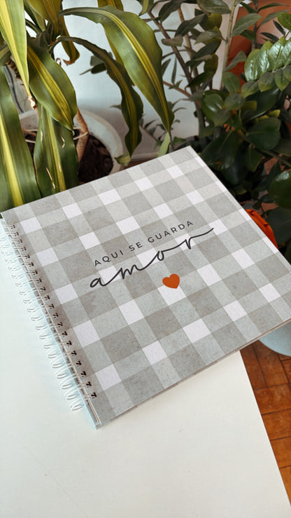 Scrapbook - Álbum de Fotos | Aqui se Guarda Amor ♥