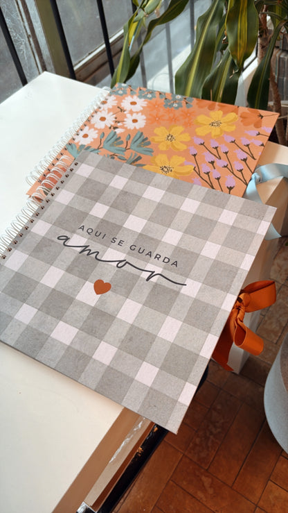 Scrapbook - Álbum de Fotos | Aqui se Guarda Amor ♥