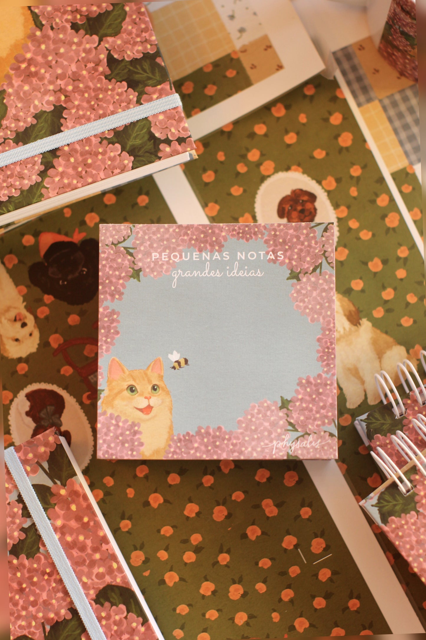 Pequenas Notas | Hortênsias e Ronron