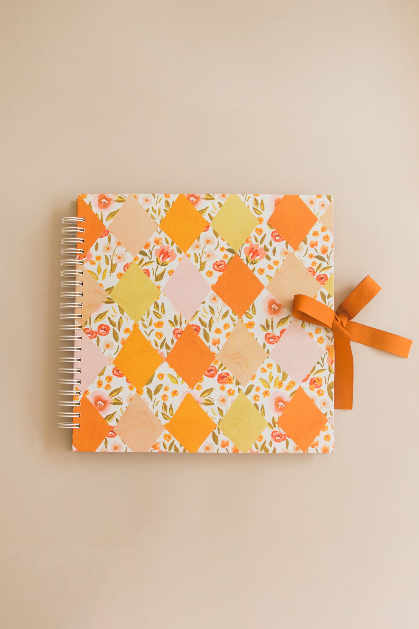 Scrapbook - Álbum de Fotos Bandeirola