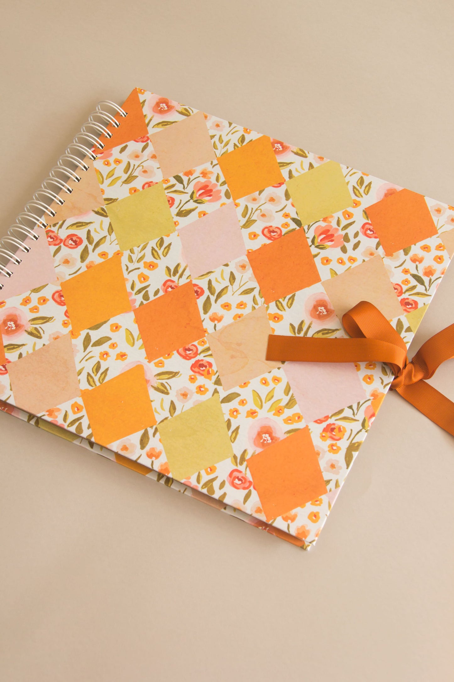 Scrapbook - Álbum de Fotos Bandeirola