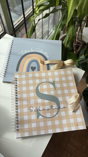 Kit 02 Scrapbooks | Arco-íris Azul + Inicial Xadrez