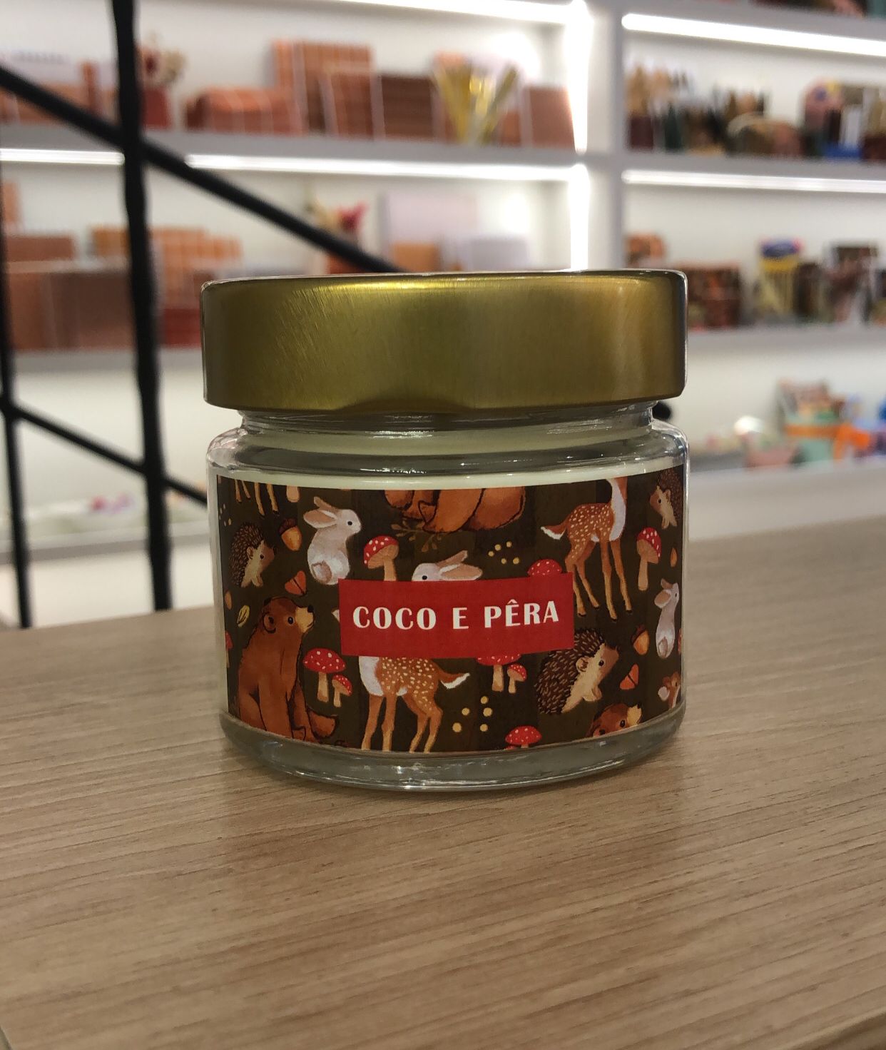 Vela Aromática Coco e Pera - Bosque Verde