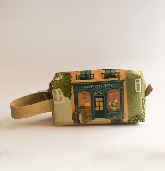 Estojo/Nécessaire com alça | Brechó da Rua 5