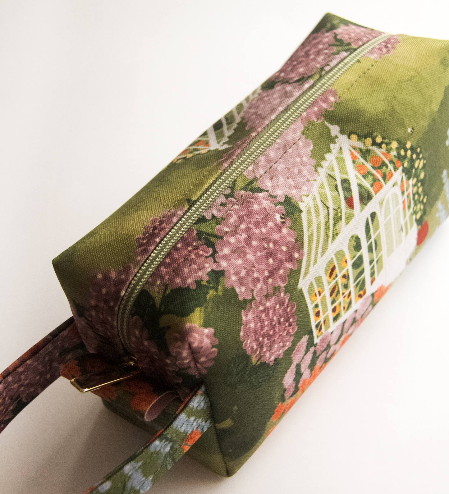 Estojo/Nécessaire com alça | Refúgio Botânico