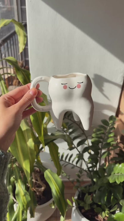 Caneca de Porcelana Dentinho