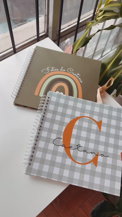 Kit 02 Scrapbooks | Arco-íris Verde + Inicial Xadrez
