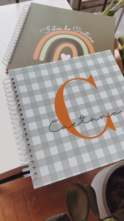 Kit 02 Scrapbooks | Arco-íris Verde + Inicial Xadrez