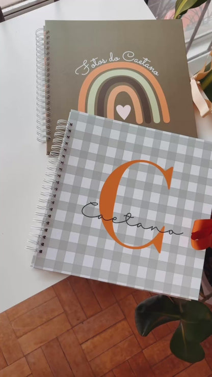 Kit 02 Scrapbooks | Arco-íris Verde + Inicial Xadrez