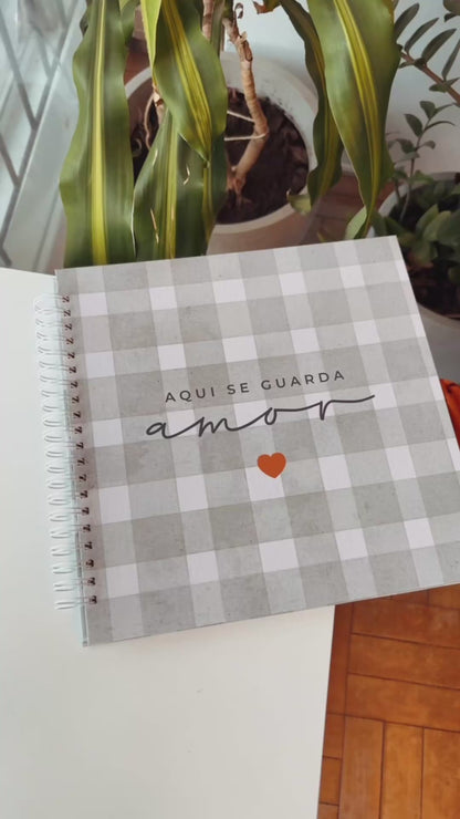 Scrapbook - Álbum de Fotos | Aqui se Guarda Amor ♥
