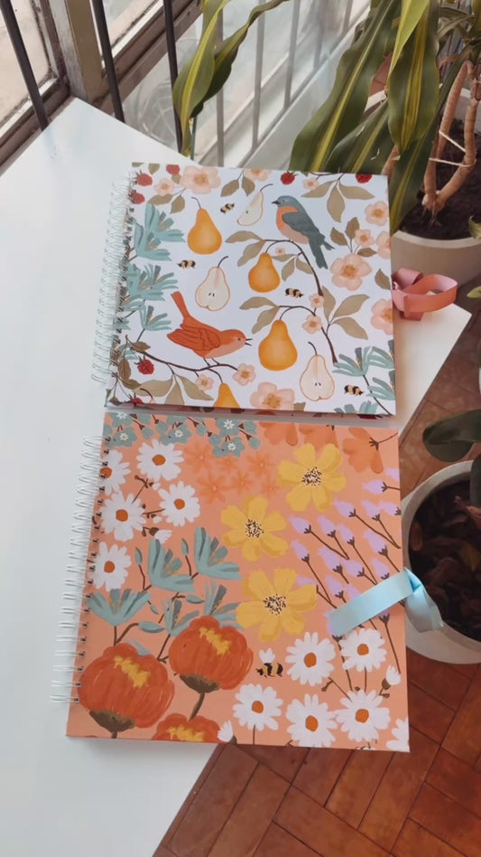 Kit 02 Scrapbooks | Ninho de Amoras + Flores do campo